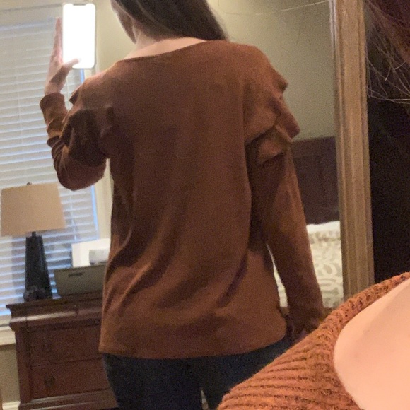 Long Sleeve Ruffle Top - Picture 7 of 7